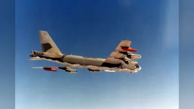 America Operation Crested Ice: समुद्री द्वीप पर क्रैश हुआ था अमेरिकी B-52 परमाणु बॉम्बर, 58 साल बाद फिर चर्चा में