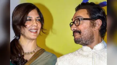 Amir Khan Girlfriend: गर्लफ्रेंड गौरी का हाथ थामे स्पॉट हुए आमिर खान, Ex वाइफ किरण राव के सामने दिया पोज