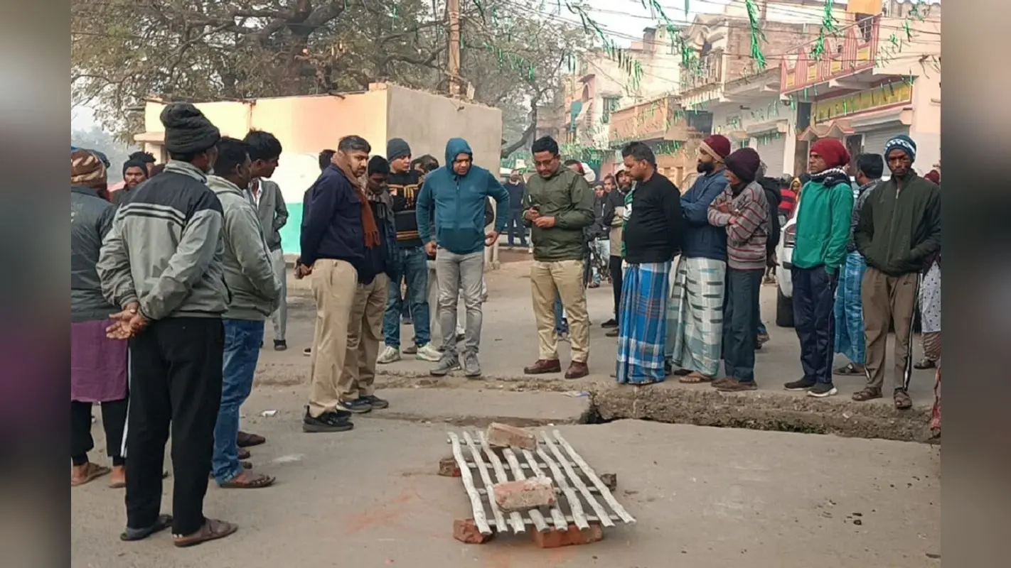 Bengal News: बंगाल में सुबह-सुबह लोहा कारोबारी की हत्या, नमाज पढ़ने जा रहे थे सरफुद्दीन