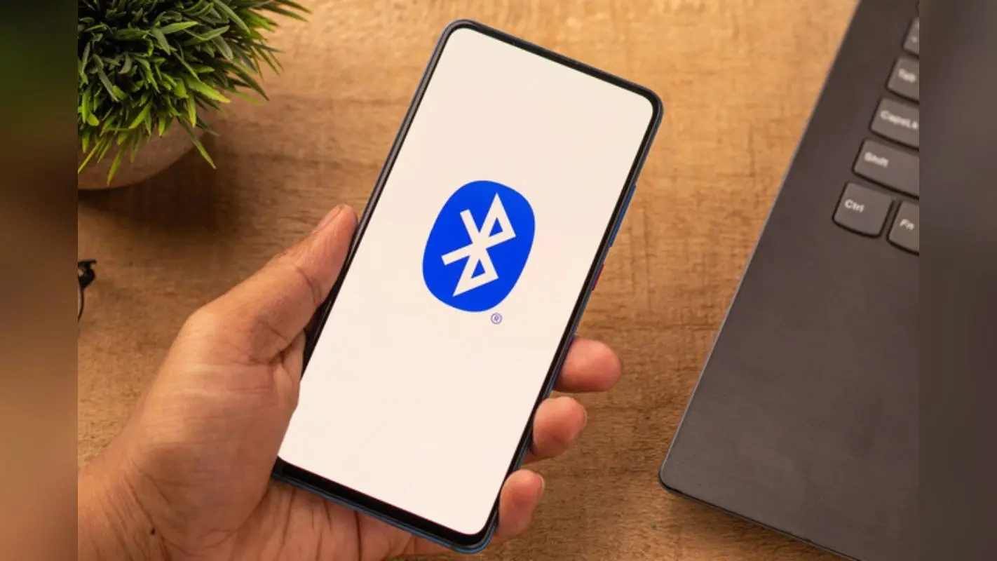 Bluetooth ऑन रखते ही कितनी बैटरी फुर्र हो जाती है? ईयरफोन या स्मार्टवॉच कनेक्ट करने से पहले जान लें