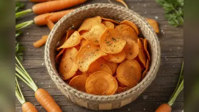 Carrot Chips Recipe: आलू के चिप्स भूल जाएंगे! घर पर बनाएं ये कुरकुरे और हेल्दी गाजर के चिप्स, नोट करें आसान रेसिपी