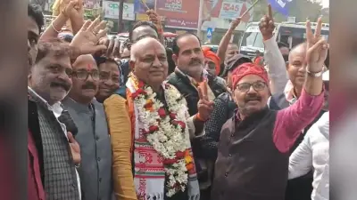 Dhanbad: पूर्व मेयर चंद्रशेखर अग्रवाल ने किया नामांकन, समर्थकों के साथ निकाली रैली