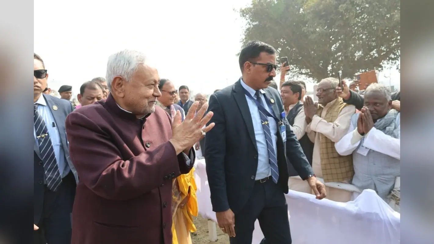 CM Nitish Yatra: आज दरभंगा में होगी सीएम नीतीश की समृद्धि यात्रा, करोड़ों की देंगे सौगात, बस स्टॉप का करेंगे इंस्पेक्शन