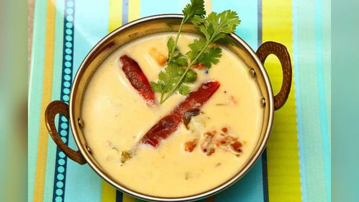 Singhara Kadhi Recipe: फलाहार के लिए परफेक्ट ऑप्शन है सिंघाड़ा कढ़ी, मुंह से नहीं जाएगा स्वाद