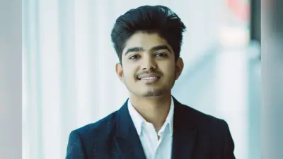 12वीं के बाद क्या पढ़ें, Digital Marketing या BBA? जॉब के मौके किसमें ज्यादा