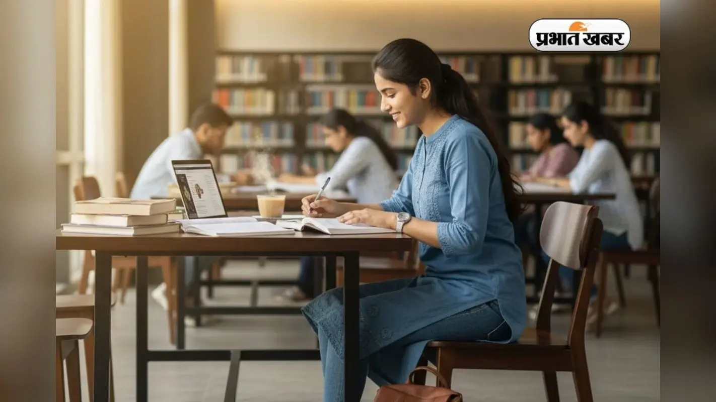 Fashion Designing vs BSc: 12वीं के बाद किस कोर्स में है ज्यादा करियर स्कोप? यहां देखें