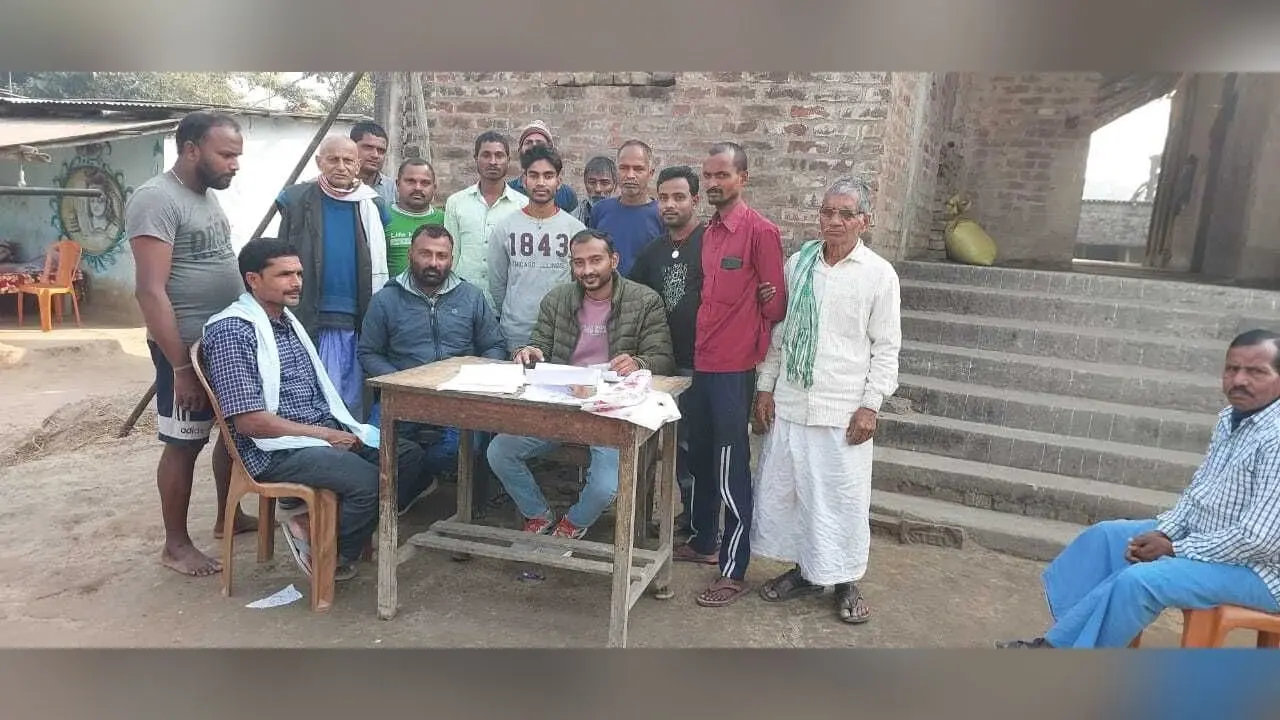 फार्मर आईडी के लिए किसानों का किया निबंधन