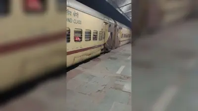 JAYNAGAR HOWRAH EXPRESS : 140 मीटर तक ट्रेन के साथ घसीटते रहा लोहा का हाइड्रेंट पाइप,वरीय अनुभाग अभियंता को निलंबित