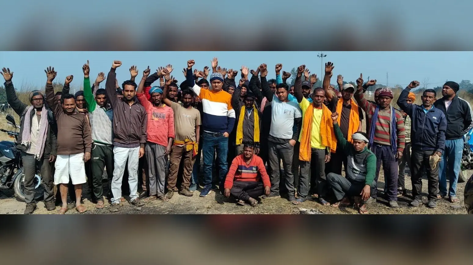 बचरा साइडिंग में लो टेंडर में काम लेनेवाली कंपनी को काम नहीं करने देंगे मजदूर