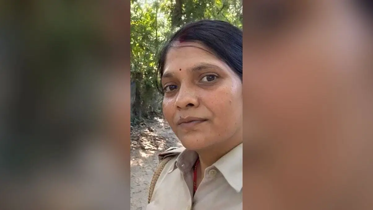 फाॅरेस्ट गार्ड महिला की सड़क दुर्घटना में मौत