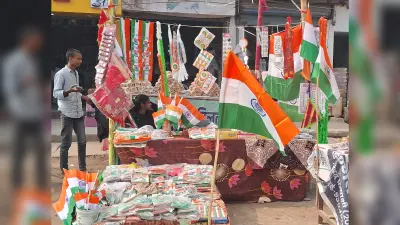 तिरंगे की शान में सजा सुपौल, गांधी मैदान में डीएम करेंगे झंडोत्तोलन