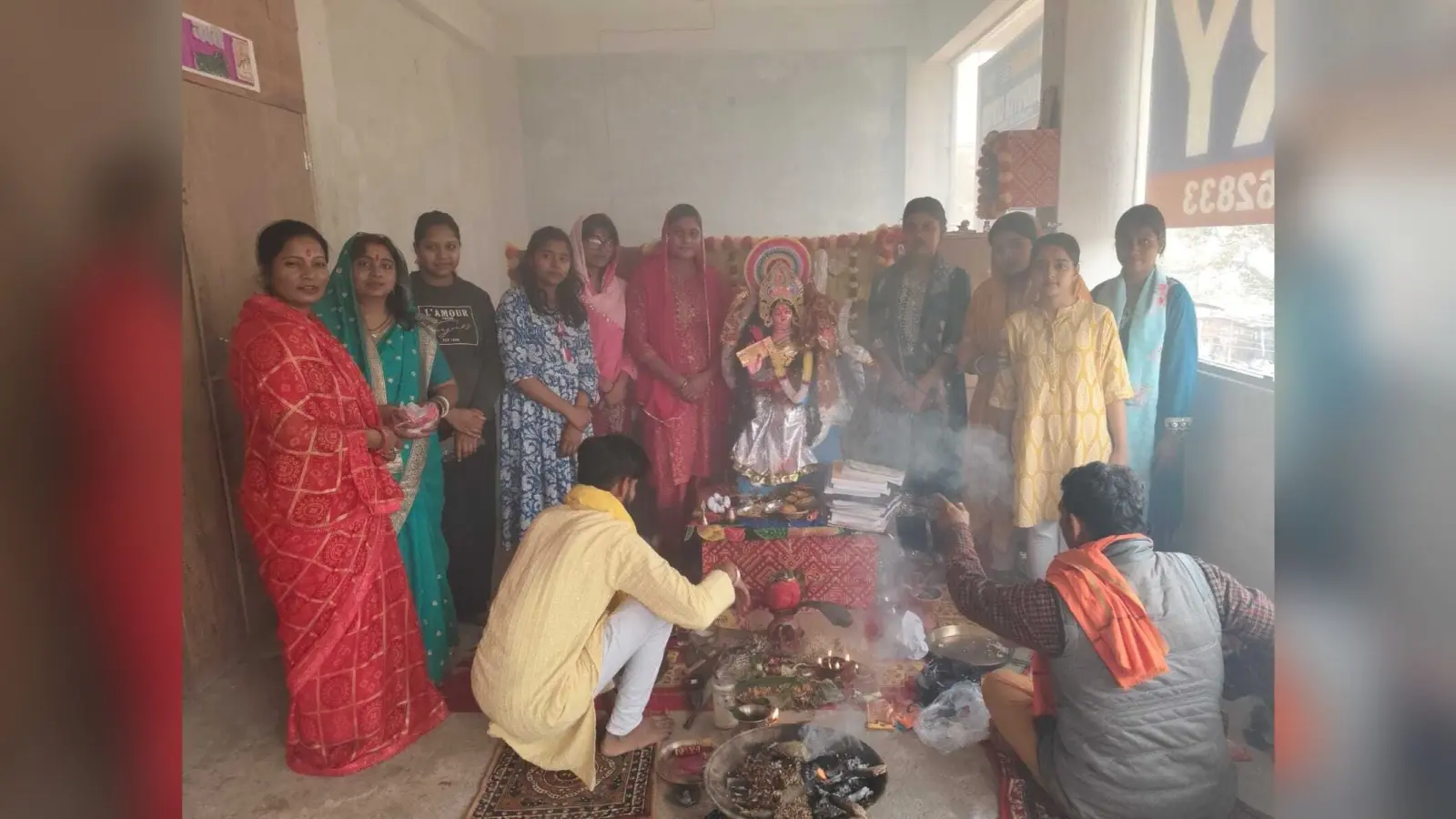 खोईछां भर हंसवाहिनी मां सरस्वती को दी विदाई