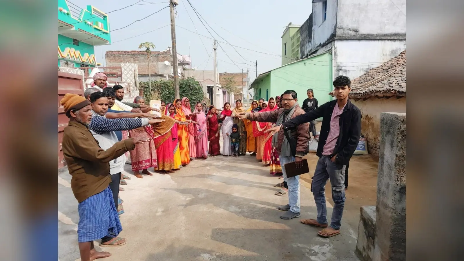 राष्ट्रीय मतदाता दिवस पर विकास मित्र ने लोगों को किया जागरूक