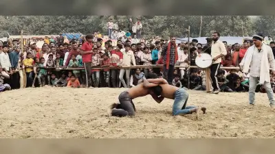 सरस्वती पूजा मेला के पहले दिन दंगल में पहलवानों ने दिखाया दम