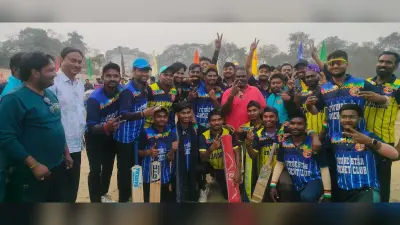 Chaibasa News : वरदान क्लब व एफएससीए हिंदू वॉरियर रेगुलर ग्रुप के फाइनल में