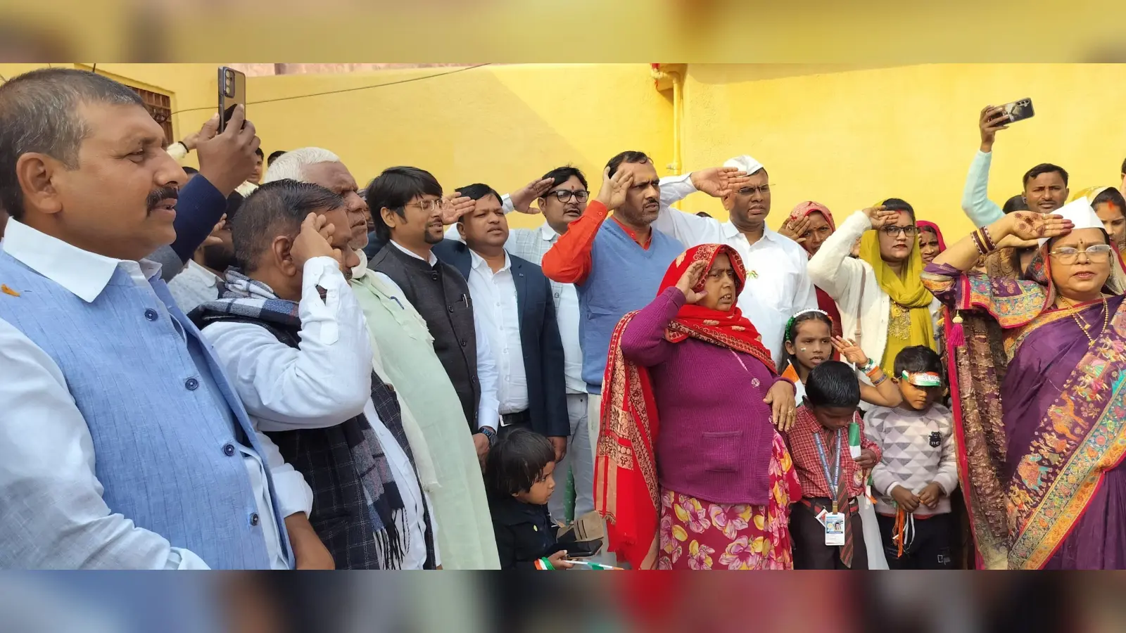 नुआंव में शान से लहराया तिरंगा