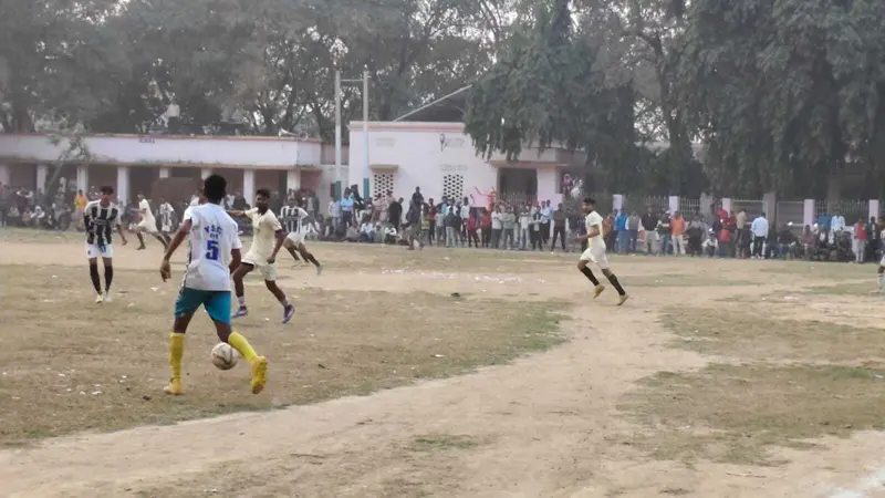फाइनल मैच में घोसिया कला ने नासरीगंज को दो गोल से हराया