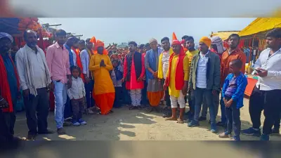 मनिहारी में निकाली गयी भव्य कलश शोभायात्रा