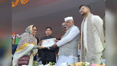मध्य विद्यालय उफरैल की प्रधानाध्यापिका हुई सम्मानित