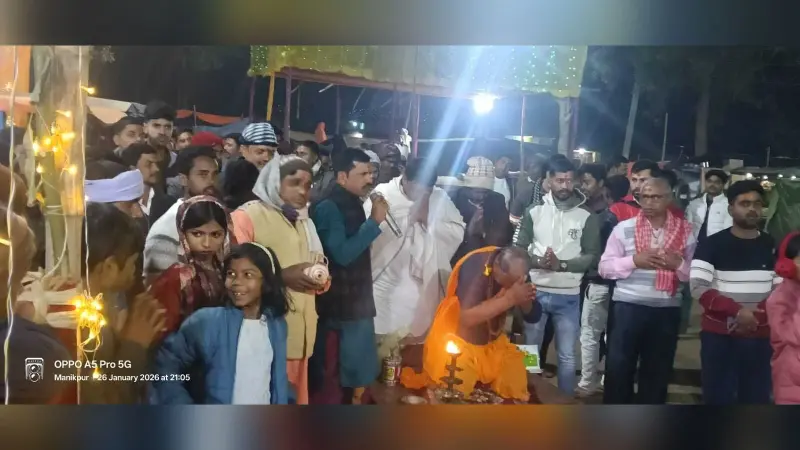 दुर्गा मां की पूजा व आरती कर क्षेत्रवासियों के कल्याण की कामना की