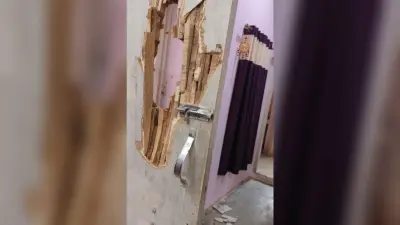 पहले गन प्वाइंट पर बनाया बंधक, फिर कहा-चुपचाप रहो, पैसे और गहने दे दो, नहीं तो मार देंगे गोली