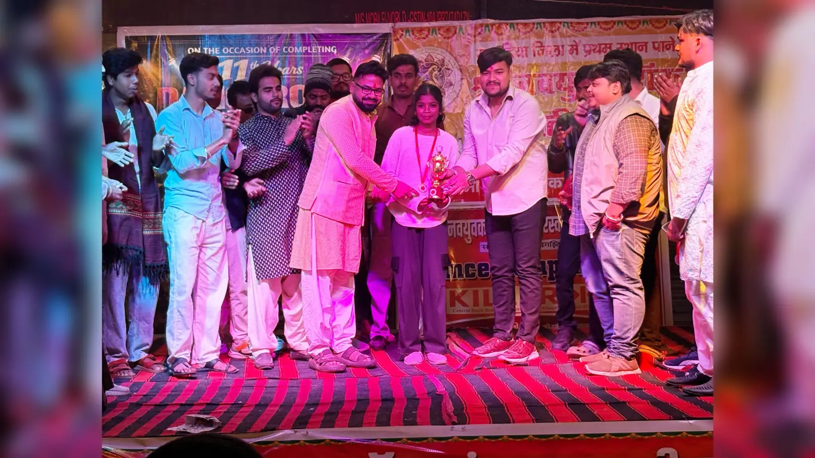 वसंत पंचमी के अवसर पर आयोजित नृत्य प्रतियोगिता में अनुष्का ने लाया प्रथम स्थान