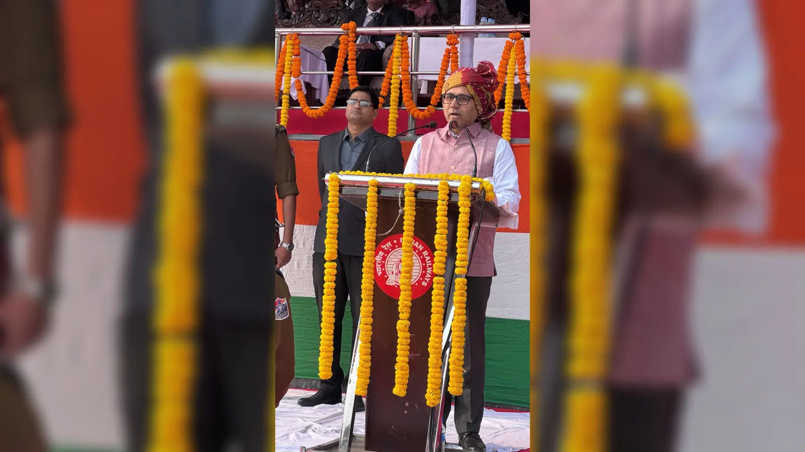 Chaibasa News : सुरक्षा, विकास व आर्थिक प्रगति पर जोर