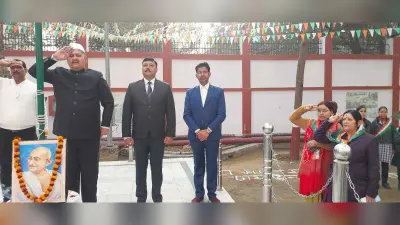 गणतंत्र दिवस पर निकली भव्य परेड, झांकियों ने बिखेरी विकास योजनाओं की झलक