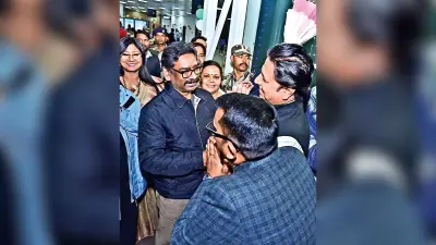 दावोस और यूके की यात्रा से लौटे हेमंत व कल्पना सोरेन