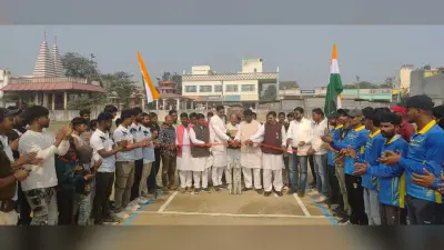 भवानीपुर प्रीमियर लीग में फलका व किशुनगंज का शानदार प्रदर्शन
