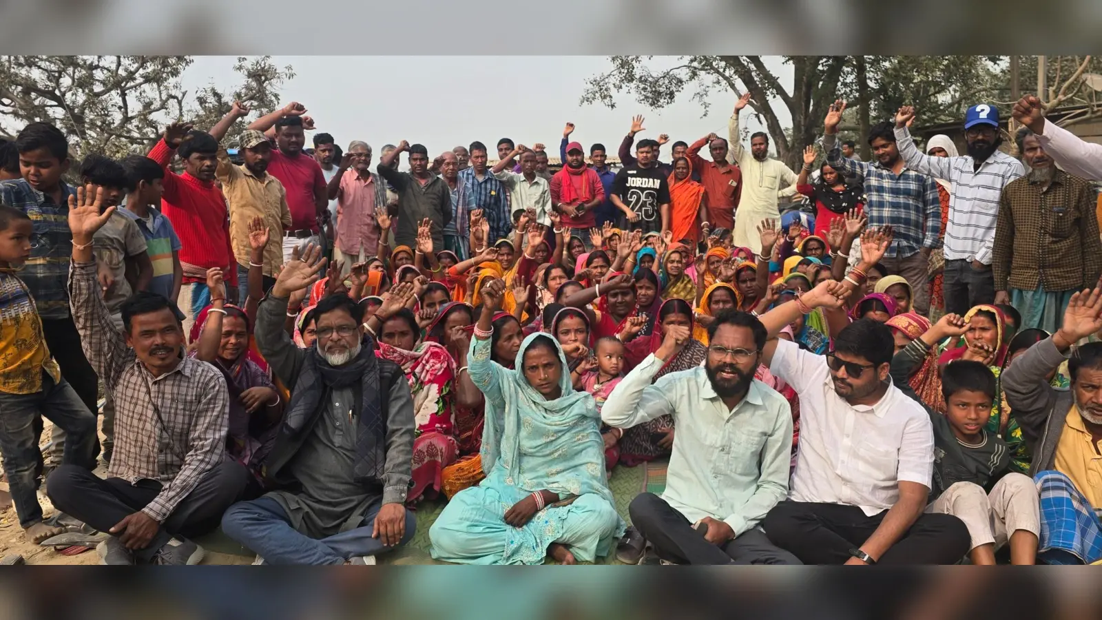 आशा बहाली में रिश्वतखोरी के विरोध में ग्रामीणों ने किया प्रदर्शन