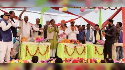 मधेपुरा कपसिया-पसराहा बिरवास के बीच पीपा पुल पर परिचालन हुआ शुरू, आवागमन हुआ सुगम
