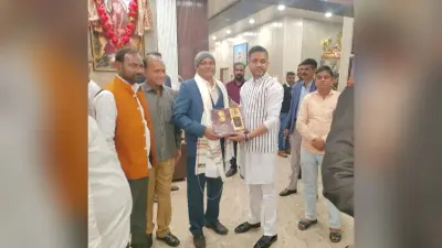 Bokaro News : सहायक शिक्षक को विधायक ने किया सम्मानित