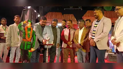 East Singhbhum News : गूंज महोत्सव : आवारा हवा का झोंका हूं…