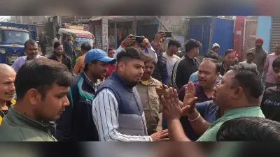 Dhanbad News : लोयाबाद में प्रतिबंधित प्लास्टिक किया जब्त, जुर्माना