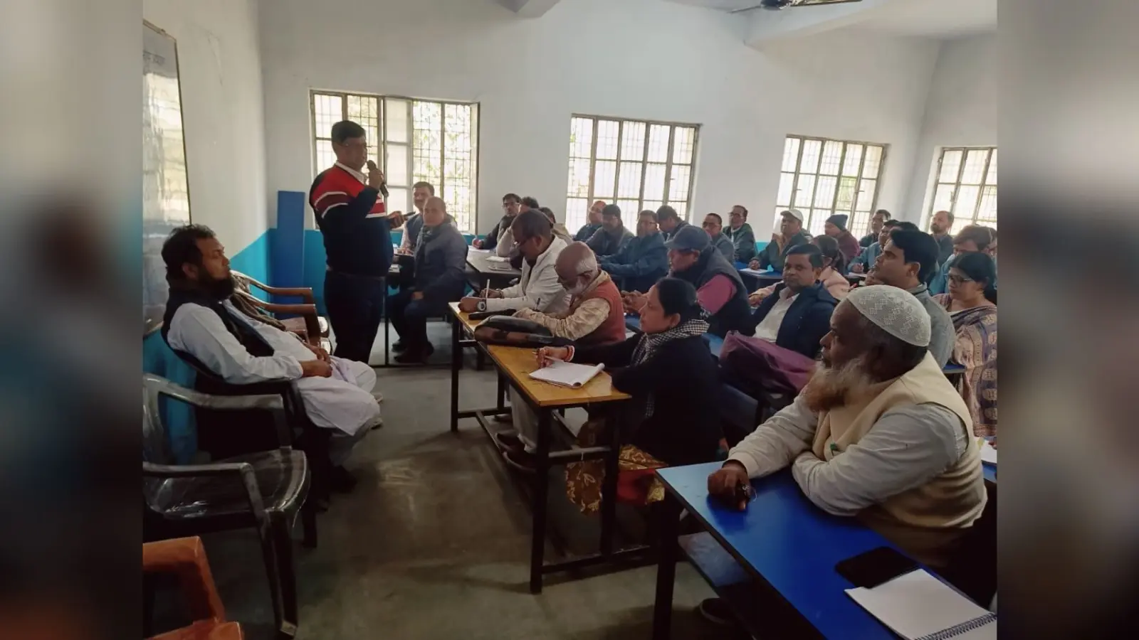 स्कूलों में नियमित करें शिक्षक-अभिभावक संगोष्ठी