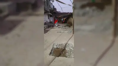 पीसीसी सड़क को किया क्षतिग्रस्त, सीओ ने जांच कर भेजा नोटिस