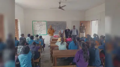 स्कूली बच्चों को आग से बचाव की दी जानकारी