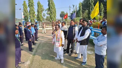 एसटी आयोग सदस्य ने आवासीय विद्यालय का किया निरीक्षण