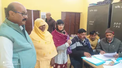 तीन अभ्यर्थियों ने वापस लिया नामांकन