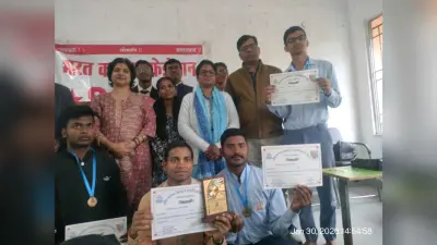 शहादत दिवस पर गांधीजी को दी श्रद्धांजलि