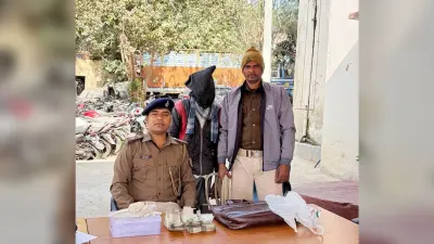 एक लाख 71 हजार रुपये के साथ कट्टा बरामद