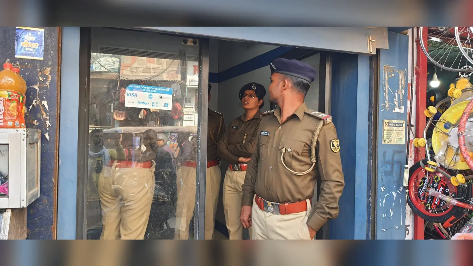एटीएम से 67 हजार की फर्जी निकासी, पीड़ित ने थाना में दिया आवेदन
