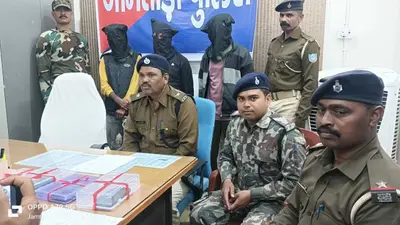 रिंगोचिंगो गांव से साइबर ठगी करते तीन युवक गिरफ्तार, दस मोबाइल जब्त