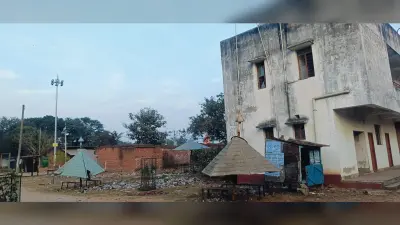 Giridih News :अतिक्रमणकारियों की चपेट में झारखंडधाम