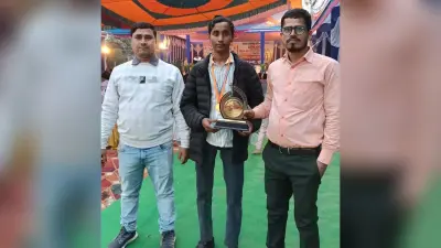 उ.मध्य विद्यालय सुगवा महानंदपुर का छात्र अनीश रजा जिलास्तरीय क्विज में प्रथम