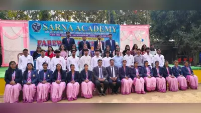 सरना एकेडमी में विद्यार्थियों को दी गयी विदाई