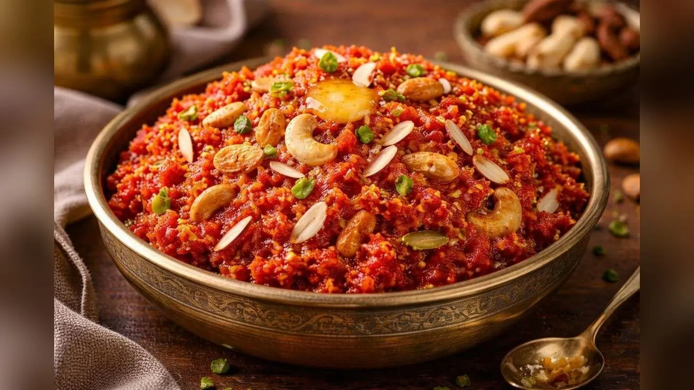 Ranveer Brar Gajar Ka Halwa: अब घर पर बनाएं मशहूर शेफ रणवीर बरार के स्टाइल में शानदार गाजर का हलवा, जानें बनाने की आसान रेसिपी