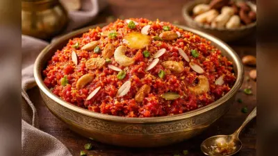 Ranveer Brar Gajar Ka Halwa: अब घर पर बनाएं मशहूर शेफ रणवीर बरार के स्टाइल में शानदार गाजर का हलवा, जानें बनाने की आसान रेसिपी