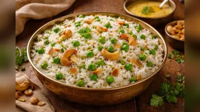 Ghee Matar Rice Recipe: घर आए मेहमानों को खिलाएं घी मटर राइस, खास मौके के लिए खास स्वाद